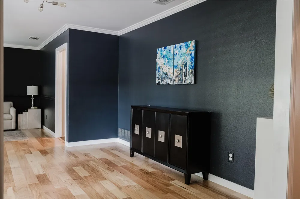 3257 Brookhaven Club Drive Farmers Branch, TX 75234
