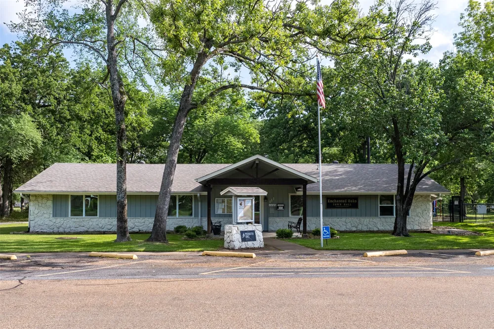 104 Lark Drive Enchanted Oaks, TX 75156