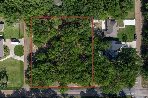 104 Lark Drive