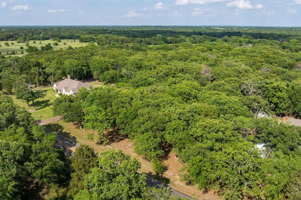 104 Lark Drive Enchanted Oaks, TX 75156