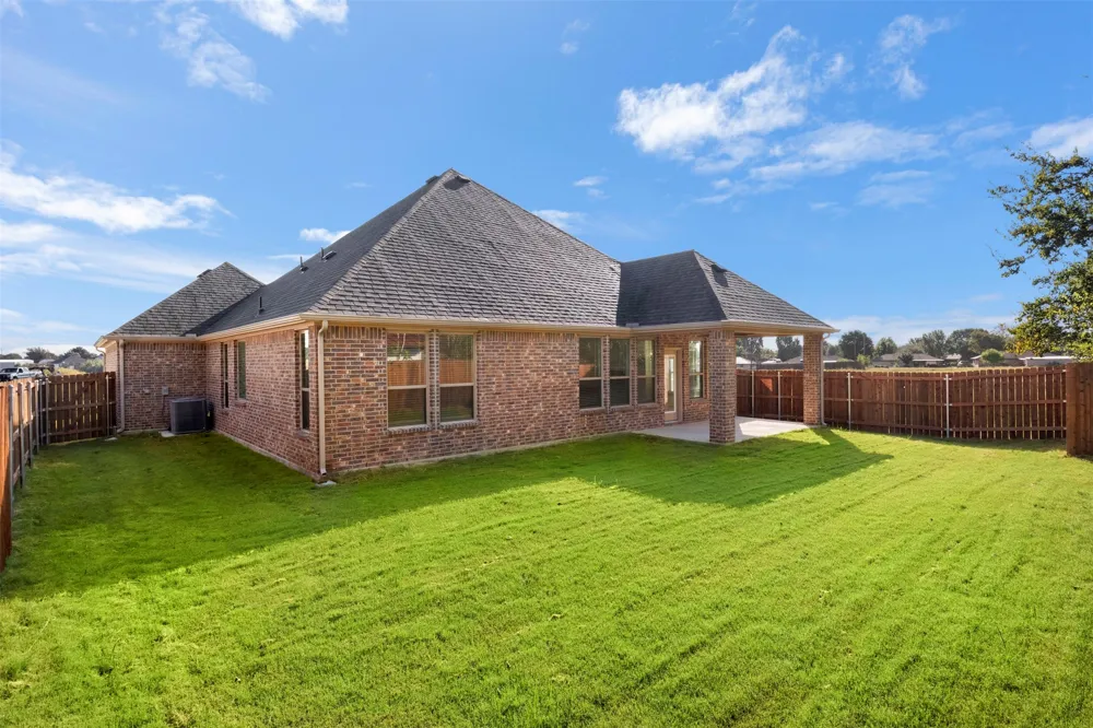 713 Escovedo Drive Italy, TX 76651