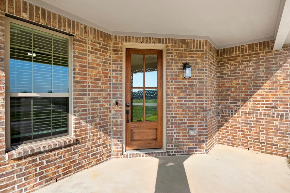 713 Escovedo Drive Italy, TX 76651