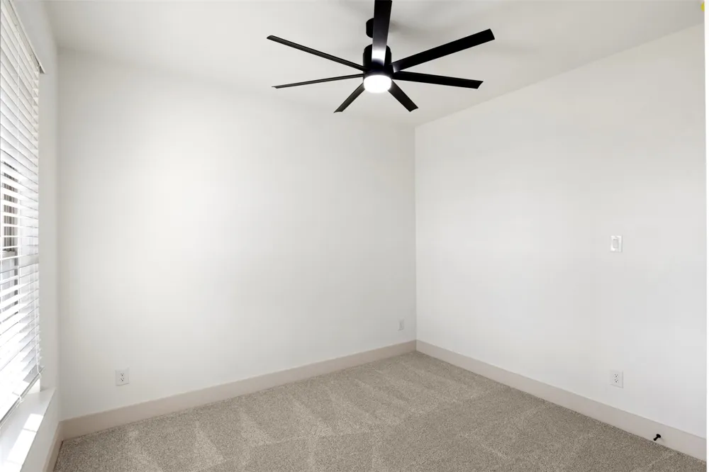 713 Escovedo Drive Italy, TX 76651