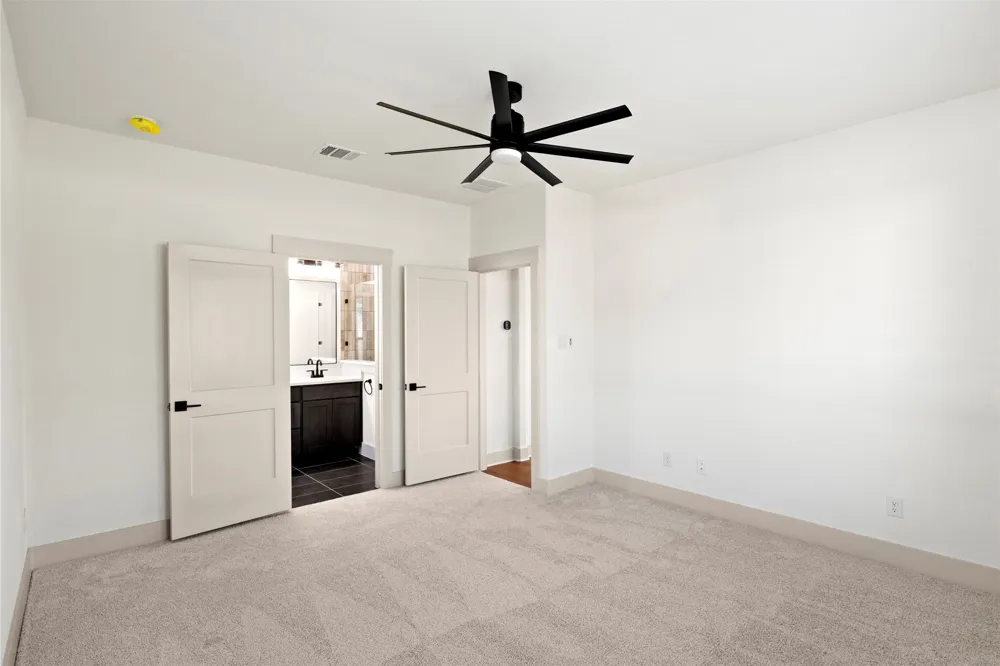 713 Escovedo Drive Italy, TX 76651