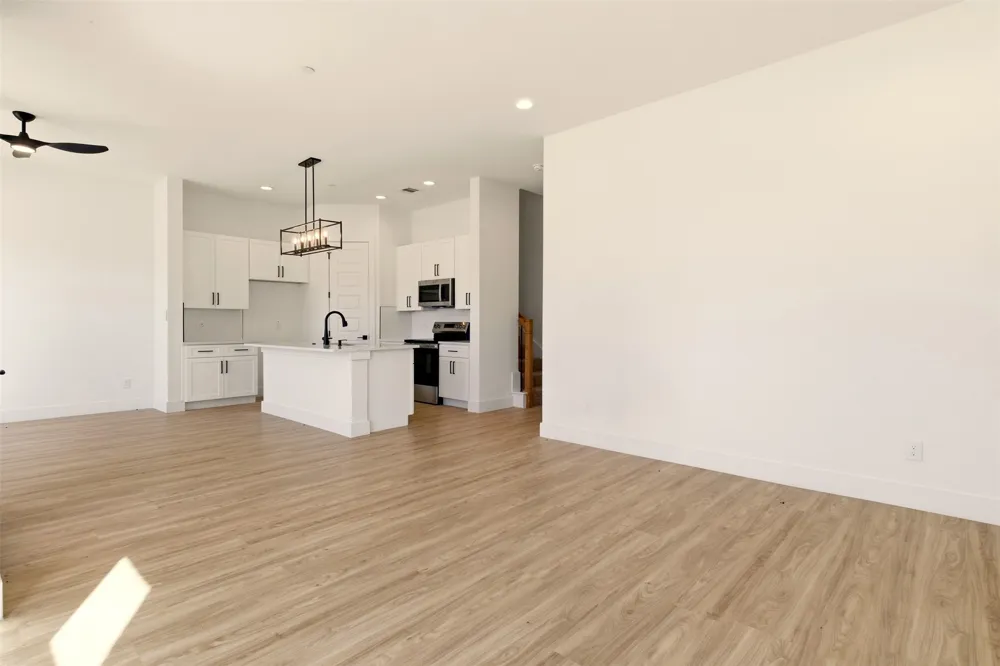 8902 Lowell Street Rowlett, TX 75089