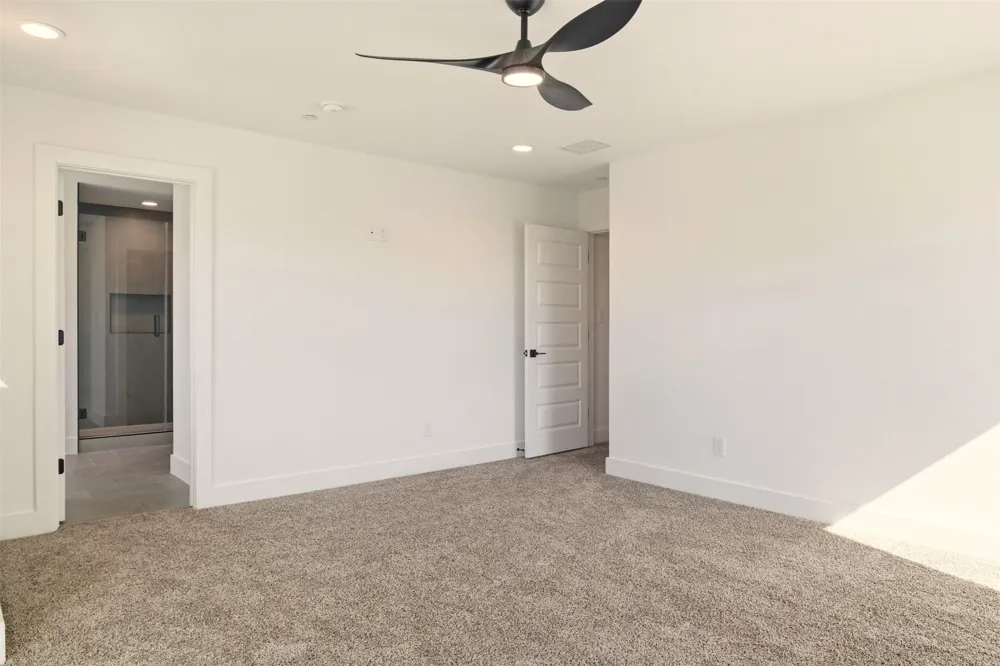 8902 Lowell Street Rowlett, TX 75089