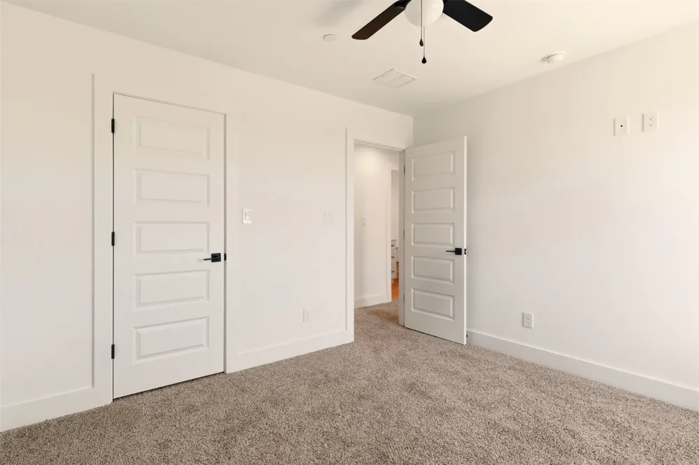 8902 Lowell Street Rowlett, TX 75089