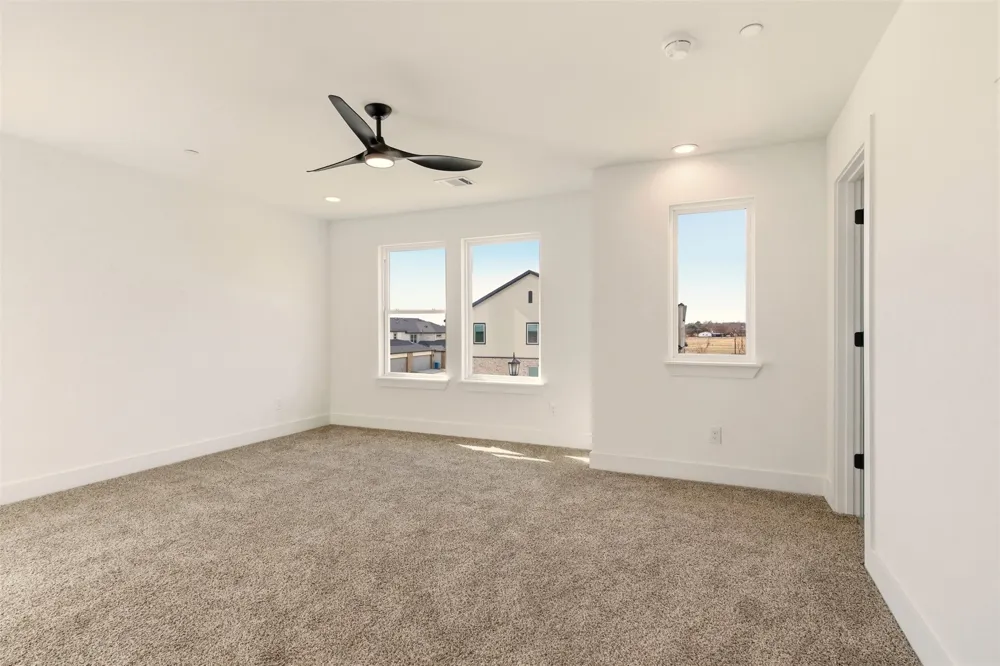 8902 Lowell Street Rowlett, TX 75089