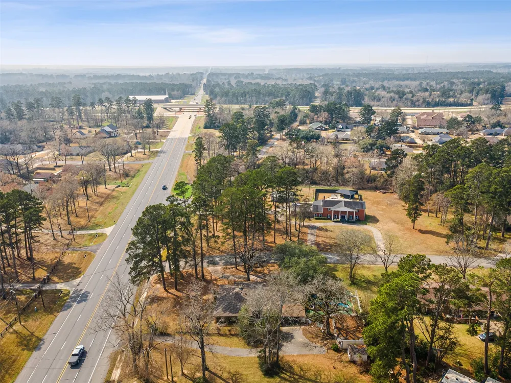 1302 W Sabine Street Carthage, TX 75633