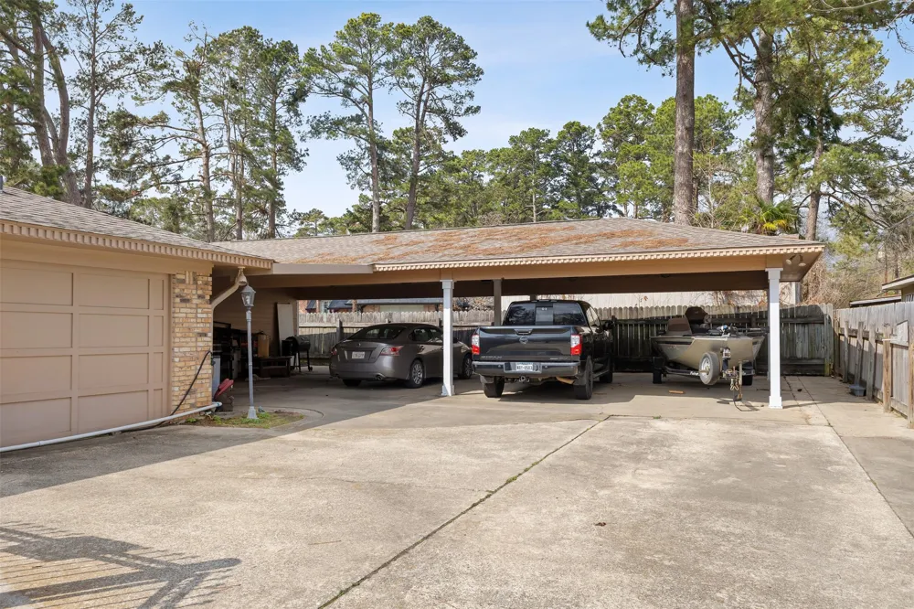 1302 W Sabine Street Carthage, TX 75633
