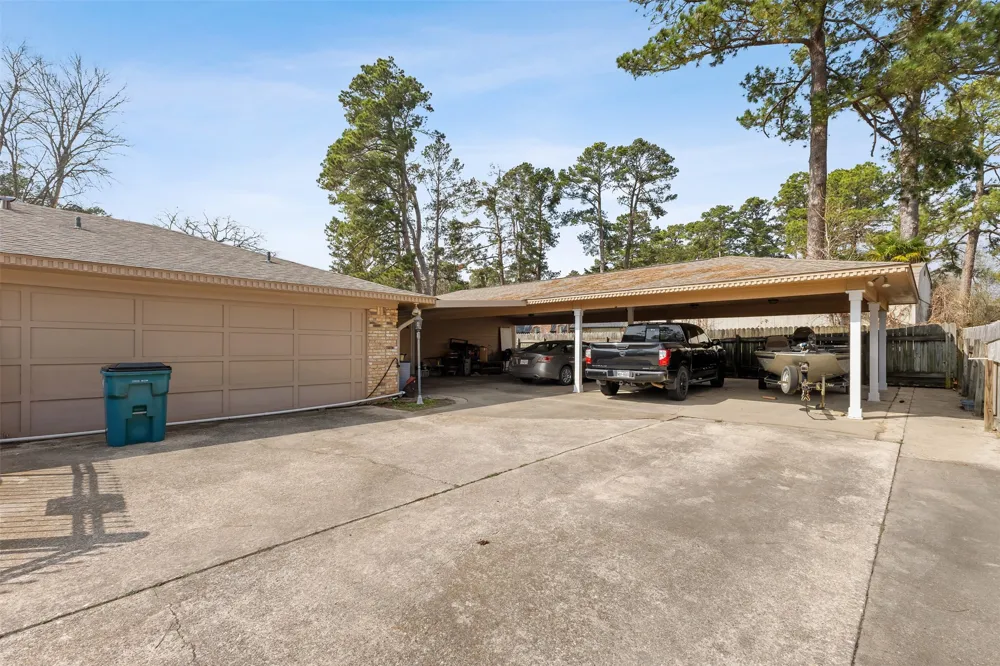 1302 W Sabine Street Carthage, TX 75633