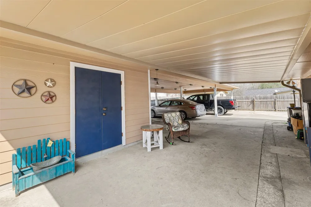 1302 W Sabine Street Carthage, TX 75633