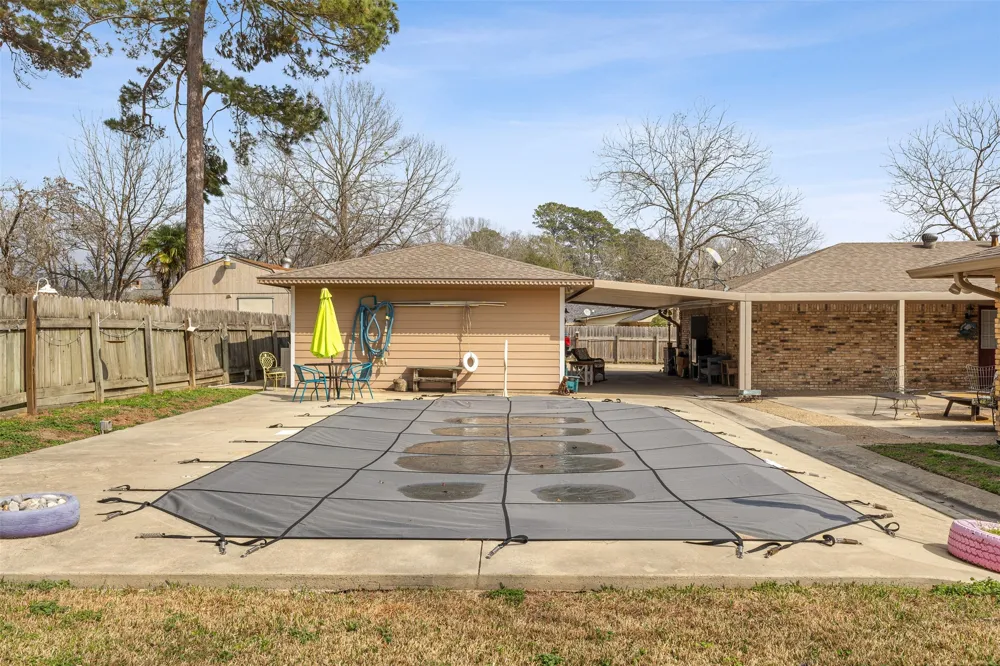 1302 W Sabine Street Carthage, TX 75633