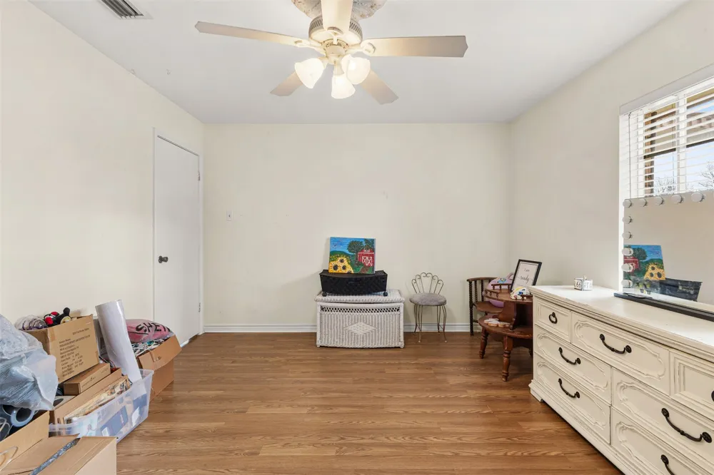 1302 W Sabine Street Carthage, TX 75633