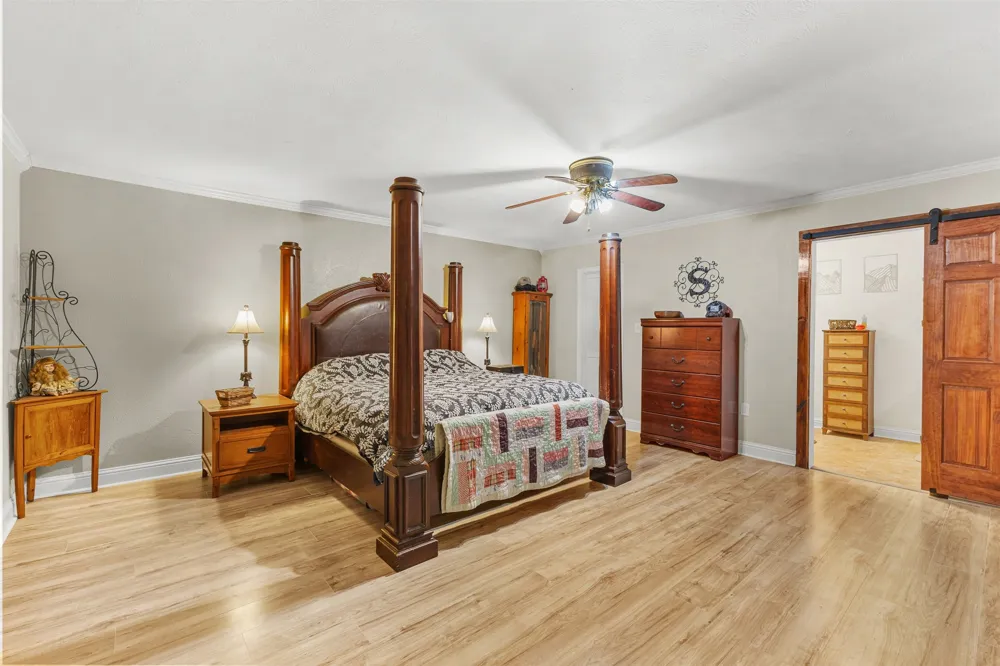 1302 W Sabine Street Carthage, TX 75633