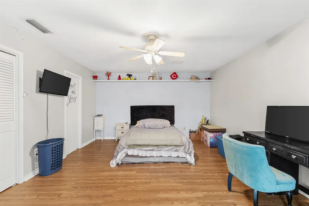 1302 W Sabine Street Carthage, TX 75633