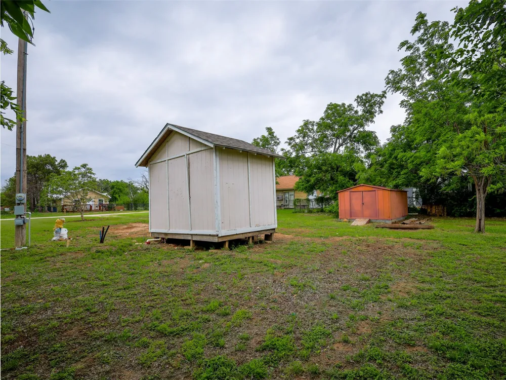 609 W 12th St Cisco, TX 76437