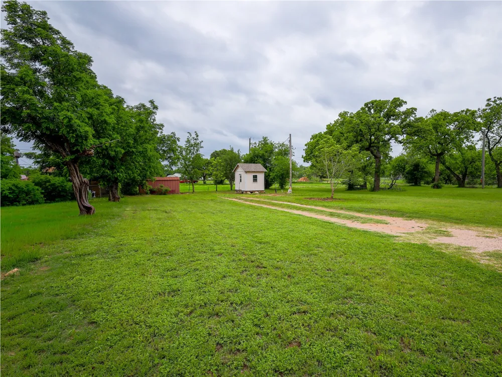 609 W 12th St Cisco, TX 76437