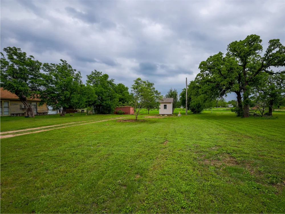 609 W 12th St Cisco, TX 76437