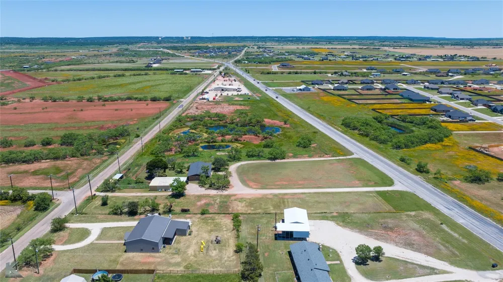 4142 Hwy 83 Tuscola, TX 79562