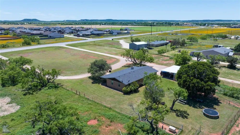 4142 Hwy 83 Tuscola, TX 79562