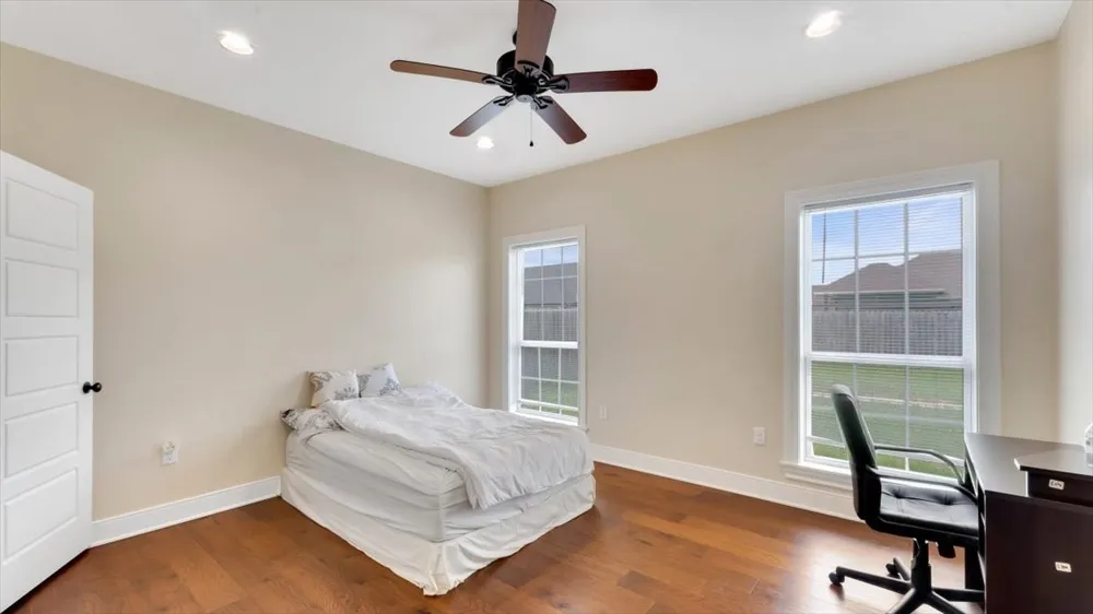 1005 Stone Bridge Street Mt Pleasant, TX 75455