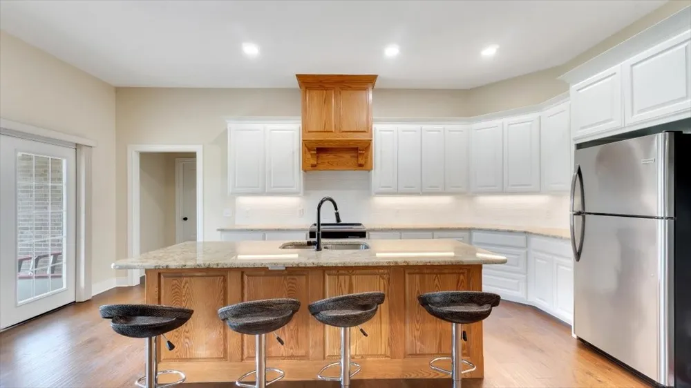 1005 Stone Bridge Street Mt Pleasant, TX 75455