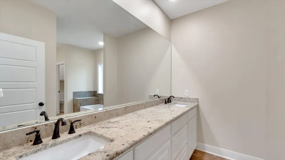 1005 Stone Bridge Street Mt Pleasant, TX 75455