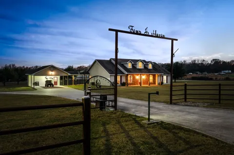 2801 County Road 1600