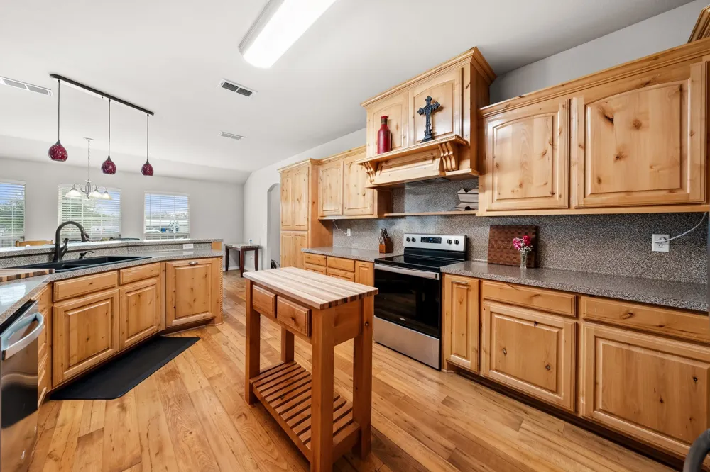 2801 County Road 1600 Alba, TX 75410
