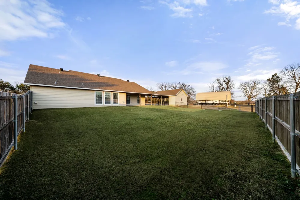 2801 County Road 1600 Alba, TX 75410