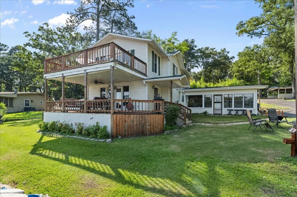 1027 County Road 3230 Quitman, TX 75783