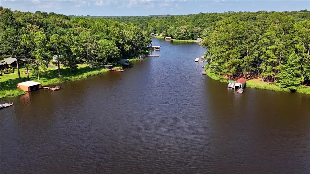 1027 County Road 3230 Quitman, TX 75783
