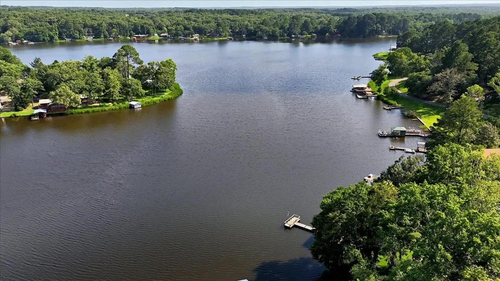 1027 County Road 3230 Quitman, TX 75783
