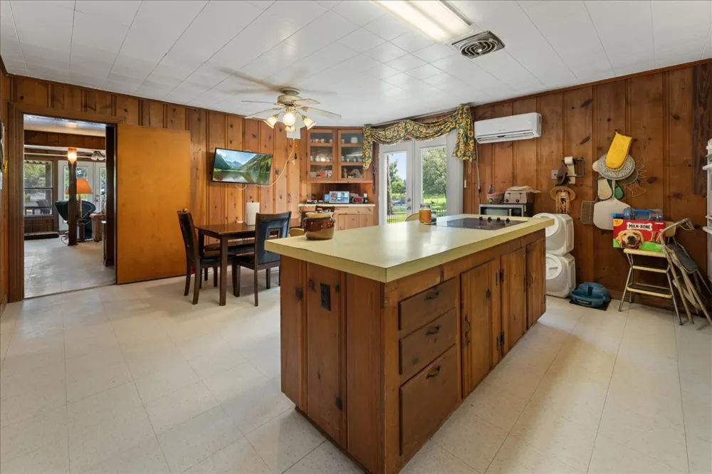 1027 County Road 3230 Quitman, TX 75783
