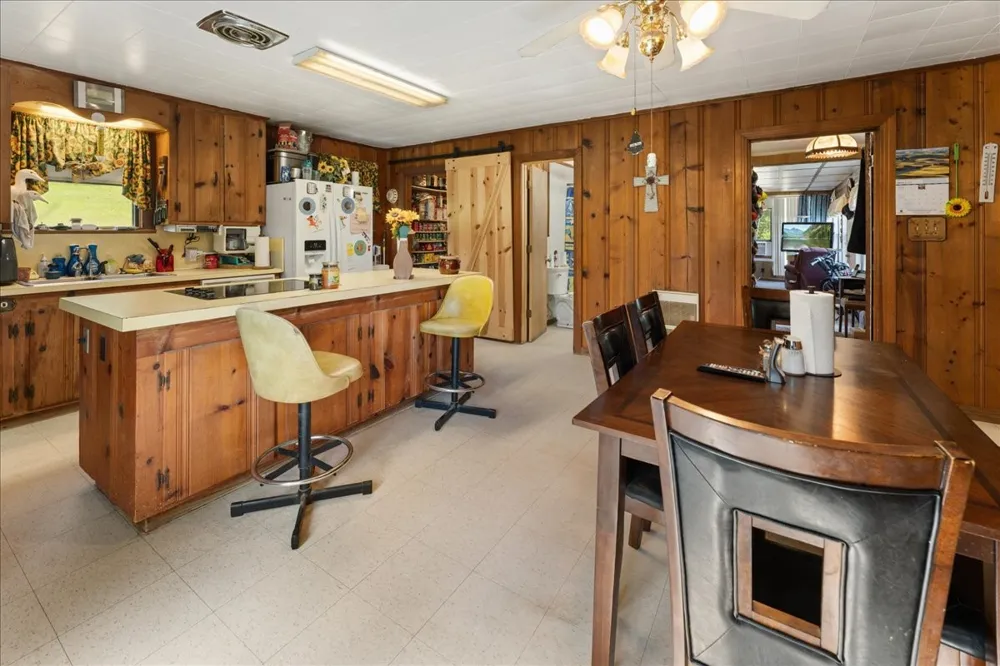 1027 County Road 3230 Quitman, TX 75783