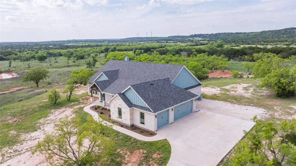 1700 County Road 207 Ovalo, TX 79541