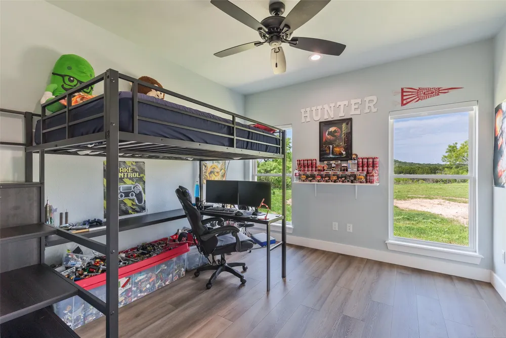 1700 County Road 207 Ovalo, TX 79541