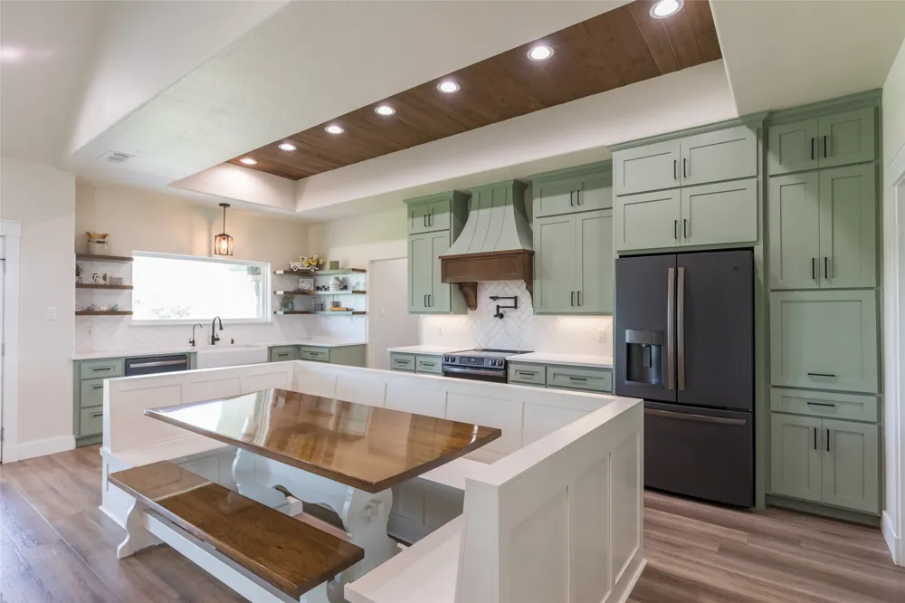 1700 County Road 207 Ovalo, TX 79541