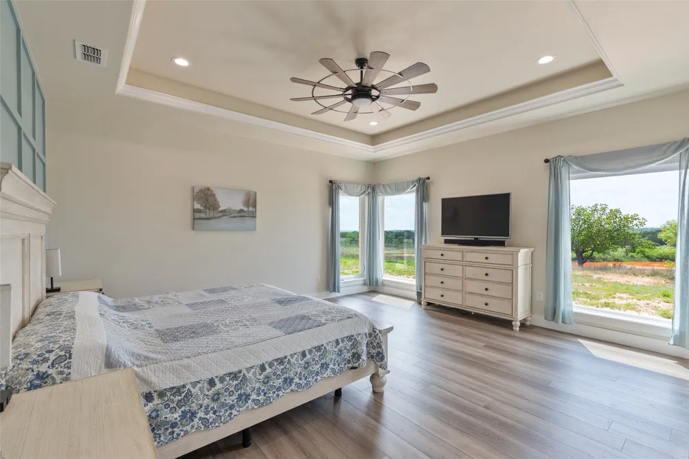 1700 County Road 207 Ovalo, TX 79541