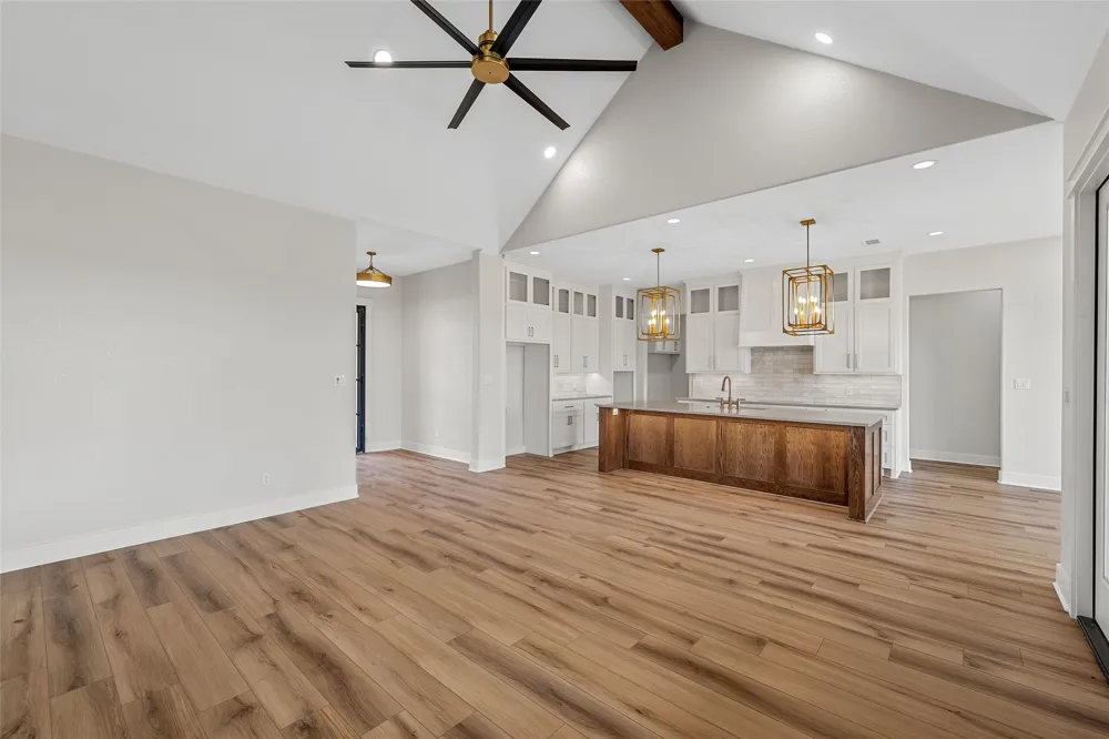 407 Lacek Mill Road China Spring, TX 76633