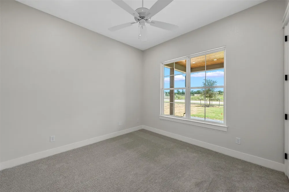 407 Lacek Mill Road China Spring, TX 76633