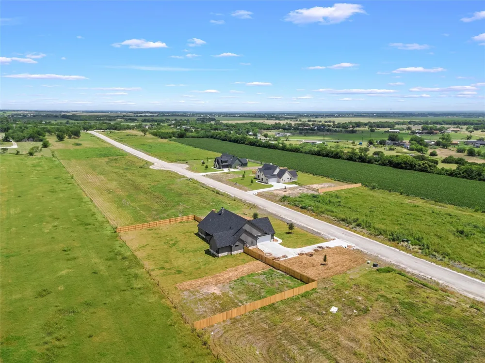 407 Lacek Mill Road China Spring, TX 76633
