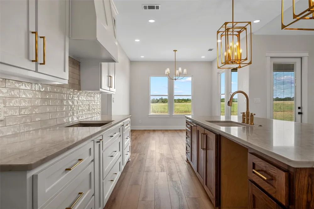 407 Lacek Mill Road China Spring, TX 76633