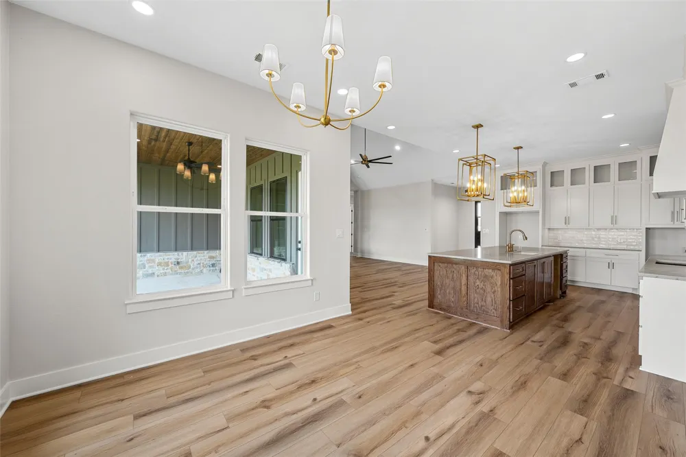 407 Lacek Mill Road China Spring, TX 76633