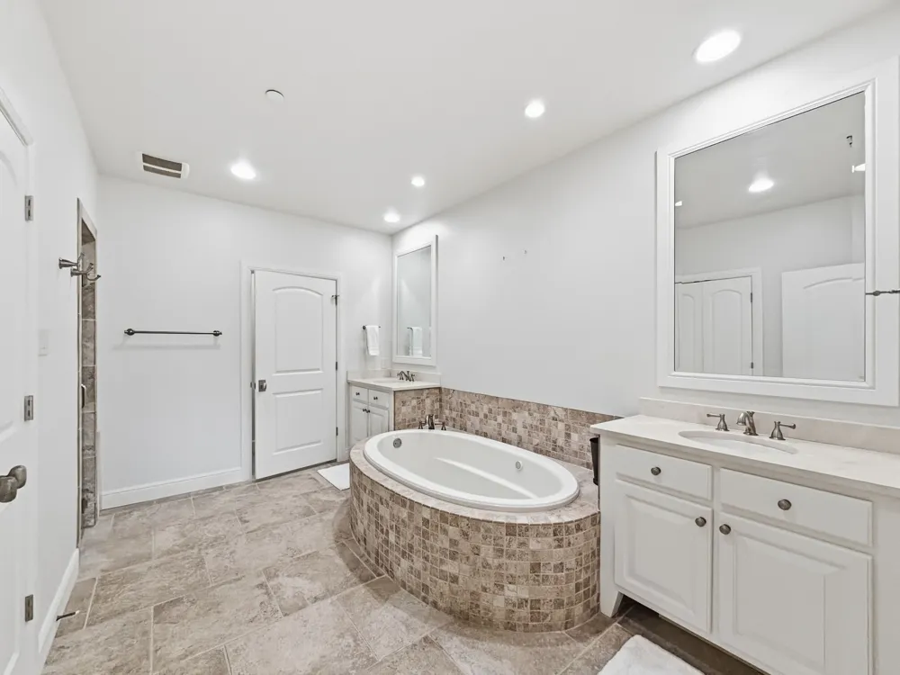 2033 Harbor Way #104 Graford, TX 76449