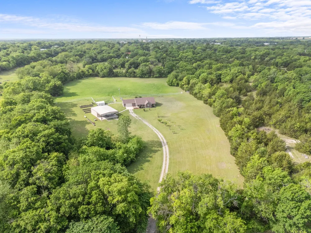 254 Jackson Road Whitewright, TX 75491