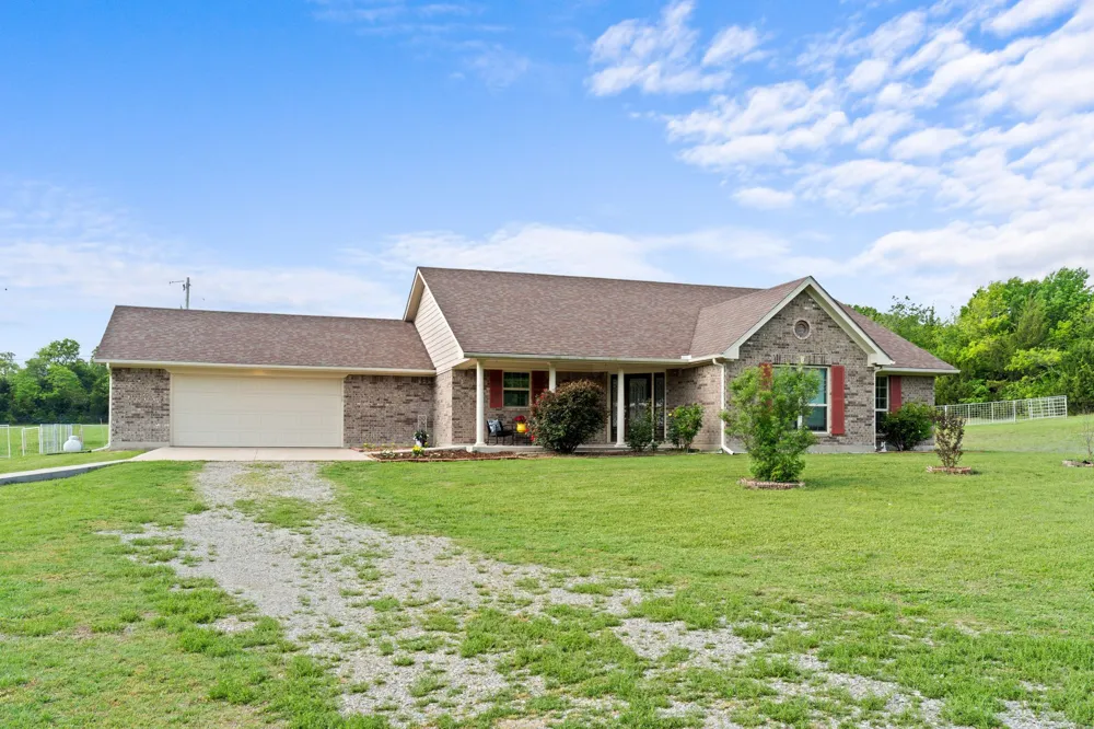 254 Jackson Road Whitewright, TX 75491