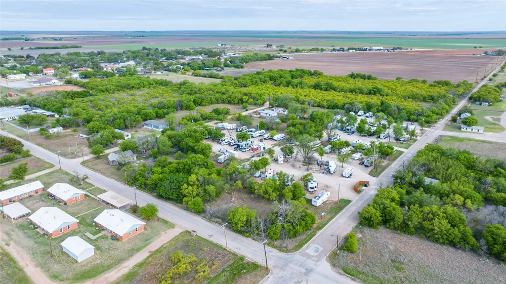 18 Avenue A Haskell, TX 79521