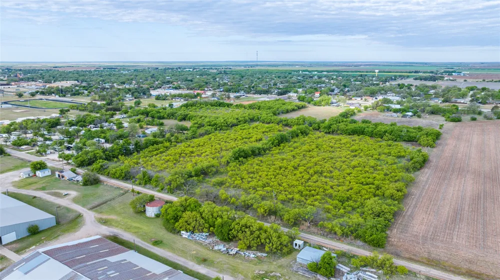 18 Avenue A Haskell, TX 79521
